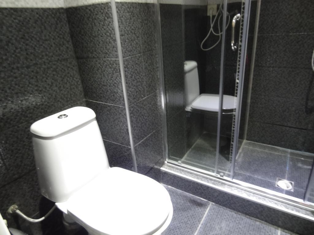 Apartment On Khimshiashvili Μπατούμι Δωμάτιο φωτογραφία
