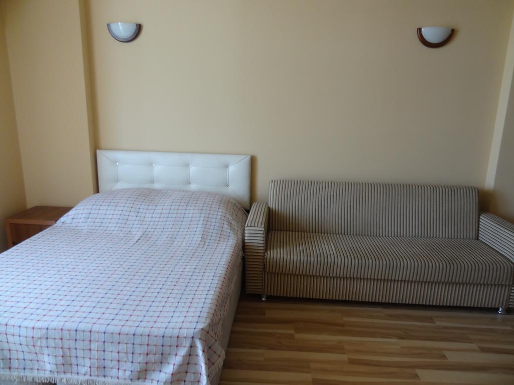 Apartment On Khimshiashvili Μπατούμι Εξωτερικό φωτογραφία