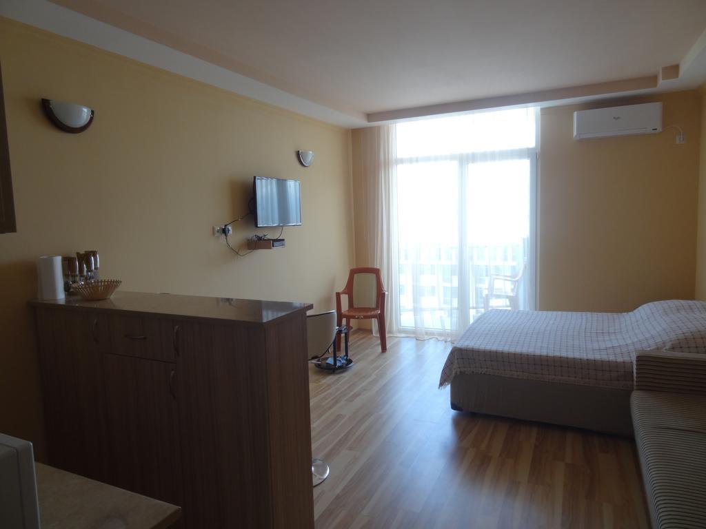 Apartment On Khimshiashvili Μπατούμι Εξωτερικό φωτογραφία